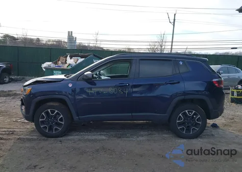 2019 Jeep Compass Trailhawk 4X4 z USA, uszkodzony, nr VIN 3C4NJDDB1KT620433
